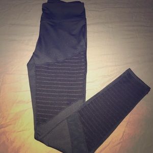Mono B Leggings